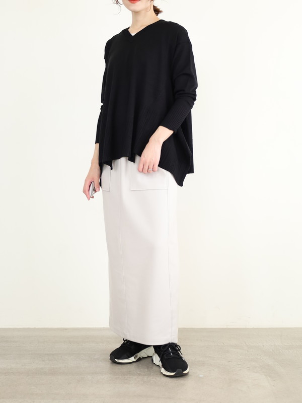 【ayane】Vネックイレギュラーヘムニット