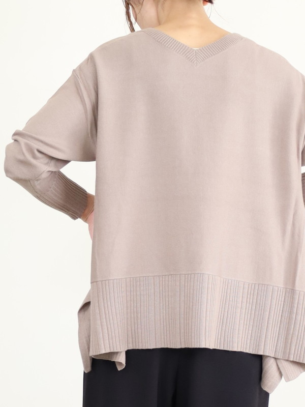 【ayane】Vネックイレギュラーヘムニット