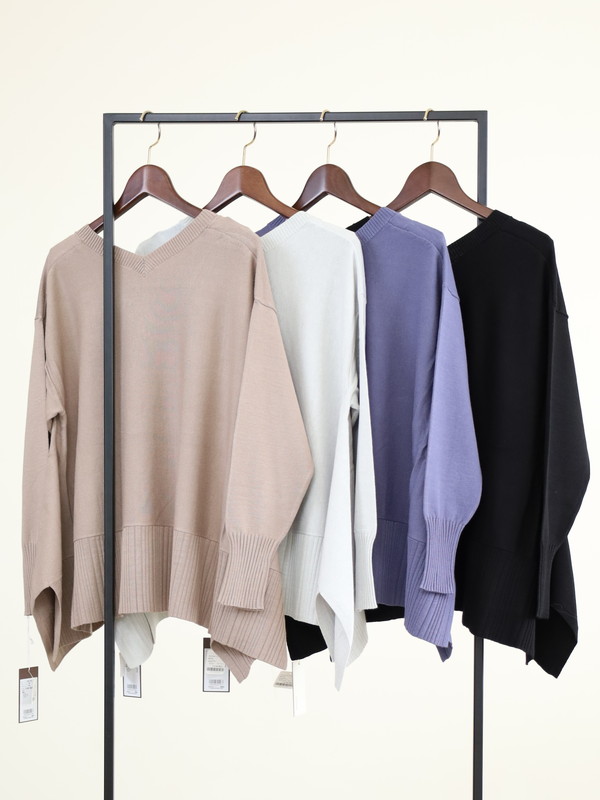 【ayane】Vネックイレギュラーヘムニット