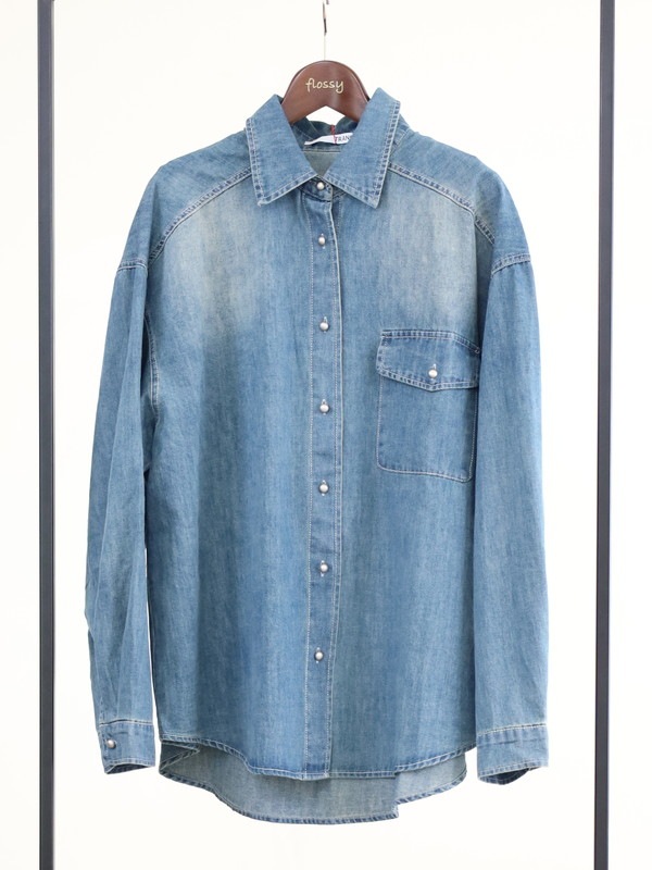 【tranoi】ドームボタンデニムシャツ