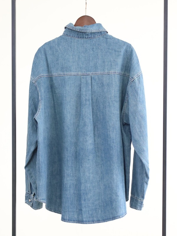 【tranoi】ドームボタンデニムシャツ
