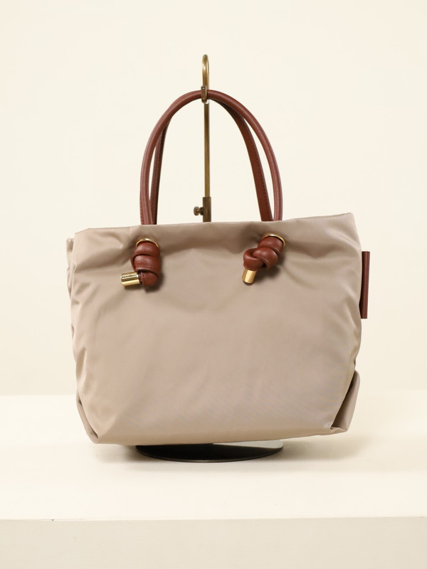 【VIOLA'dORO】ナイロンノットハンドルトートＳ