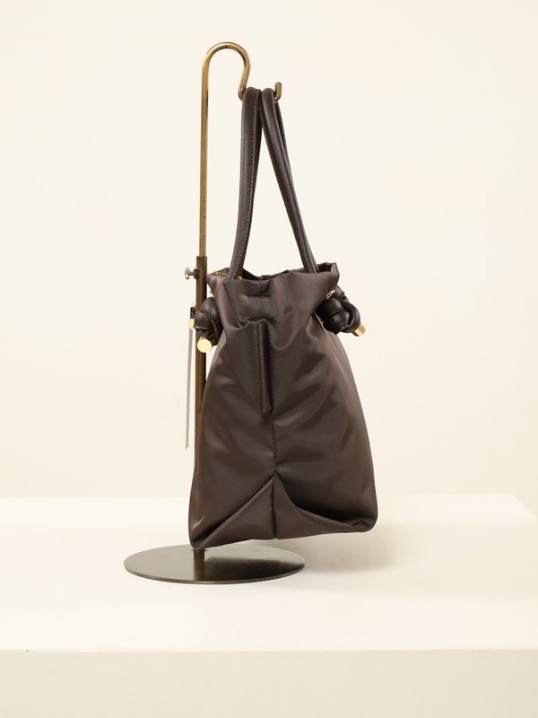 【VIOLA'dORO】ナイロンノットハンドルトートＳ