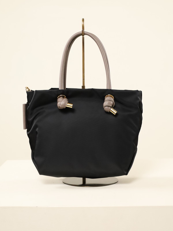 【VIOLA'dORO】ナイロンノットハンドルトートＳ