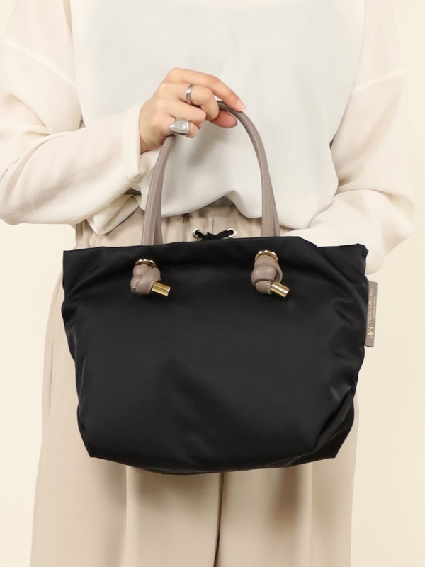 【VIOLA'dORO】ナイロンノットハンドルトートＳ