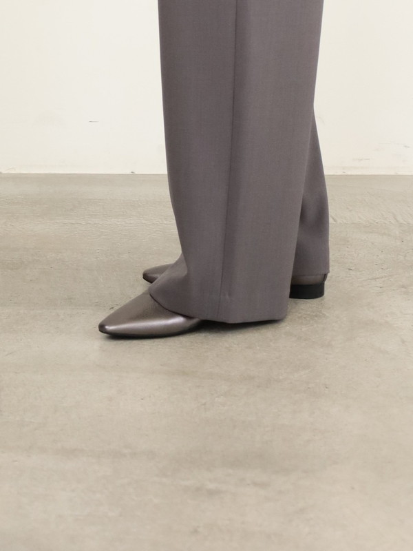 【ATELIER BRUGGE】ソフトレザーフラットシューズ