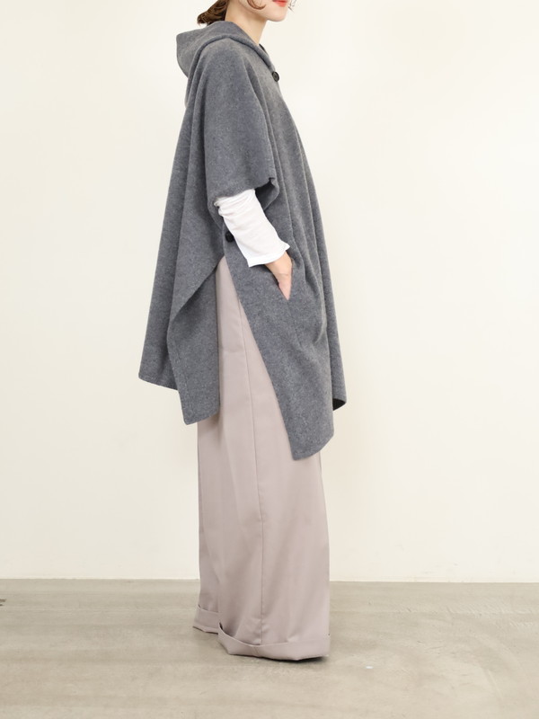 【Emmaculate】フードニットポンチョ 