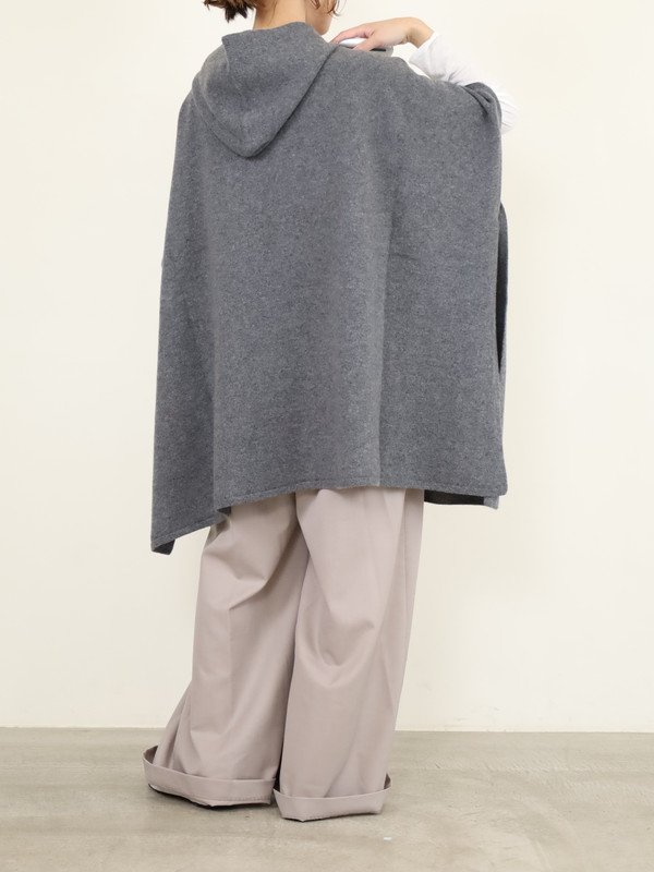 【Emmaculate】フードニットポンチョ 