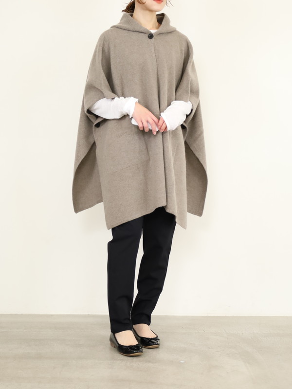 【Emmaculate】フードニットポンチョ 