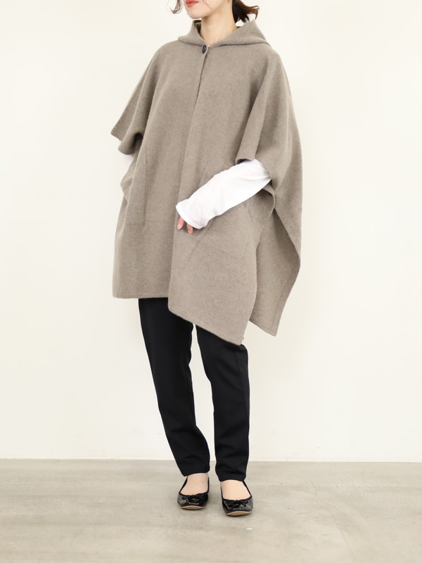 【Emmaculate】フードニットポンチョ 