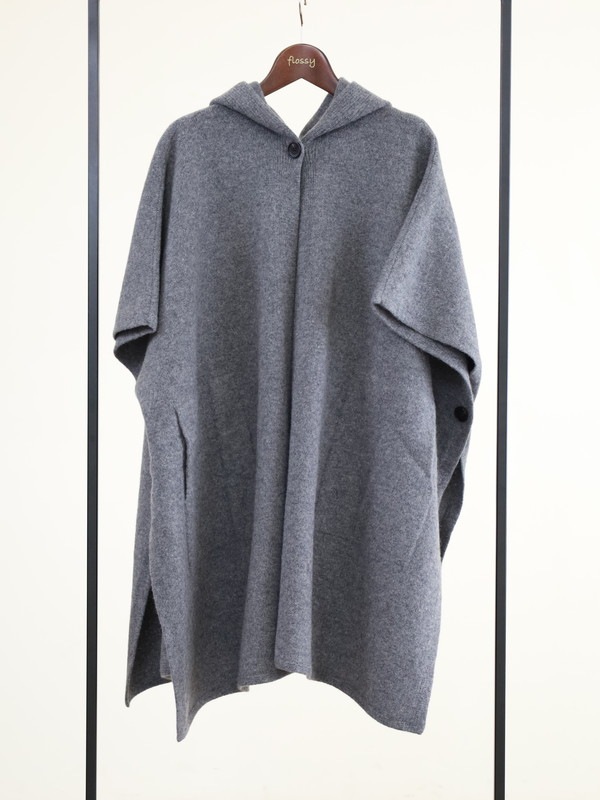 【Emmaculate】フードニットポンチョ 