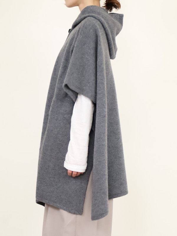 【Emmaculate】フードニットポンチョ 