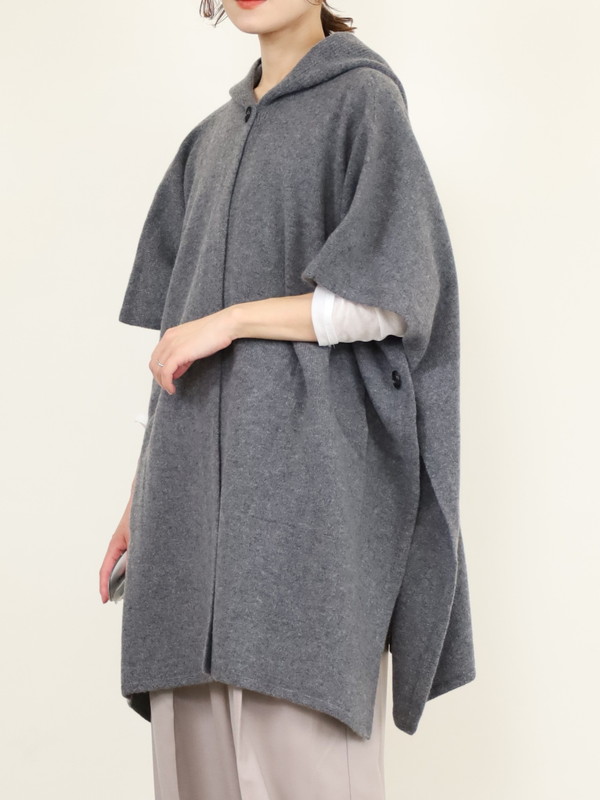 【Emmaculate】フードニットポンチョ 