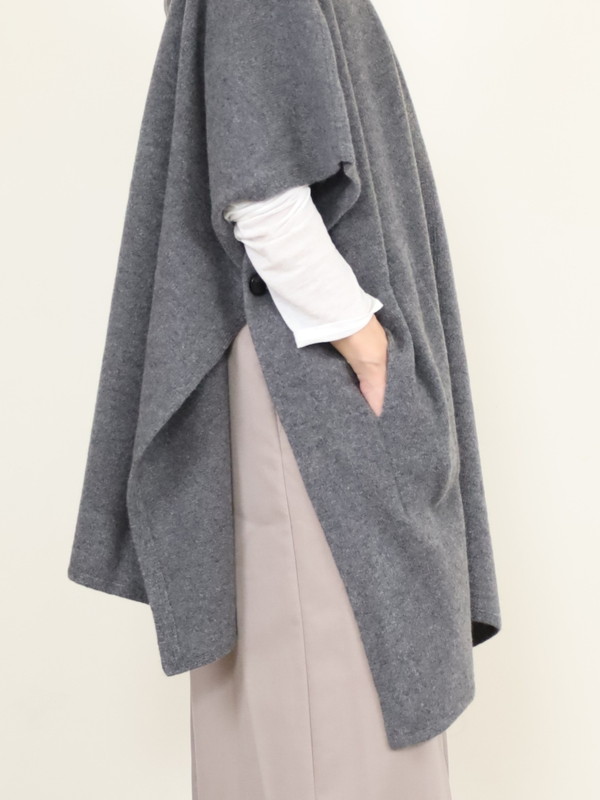 【Emmaculate】フードニットポンチョ 