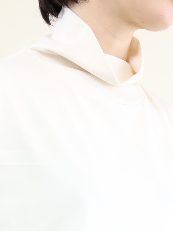 【siro de la bonte】ソフトウォームハイネックカットソー