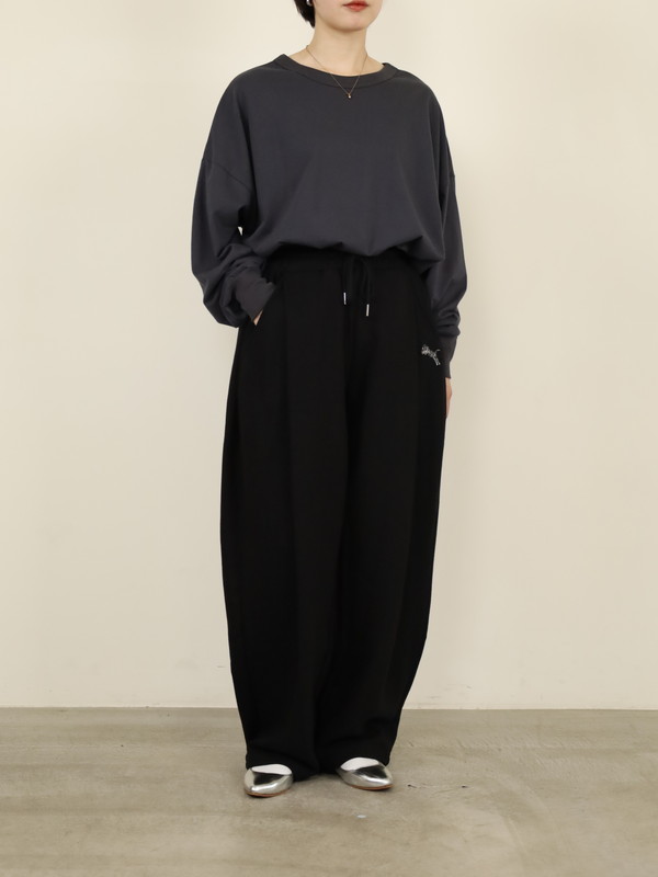 【tranoi】TORAワッペン裏毛バレルパンツ