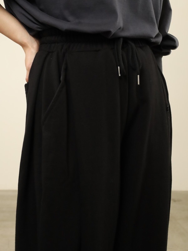 【tranoi】TORAワッペン裏毛バレルパンツ