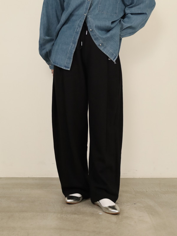 【tranoi】TORAワッペン裏毛バレルパンツ