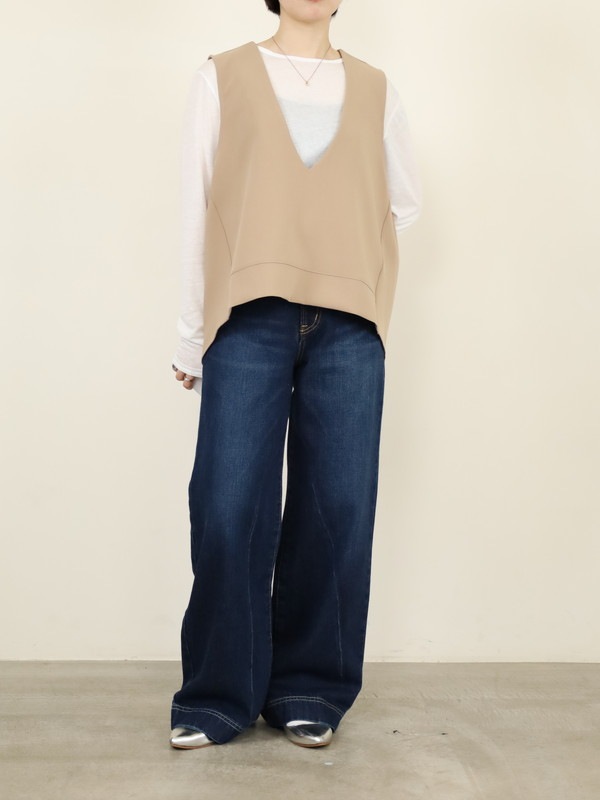 【tranoi】バックスリットVネックジレ