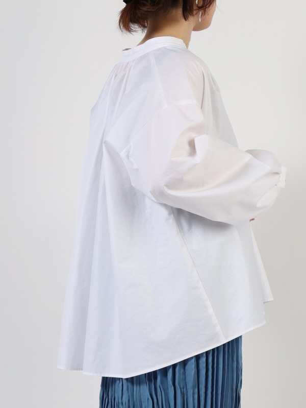 【MICA&DEAL】スタンドネックギャザーブラウス