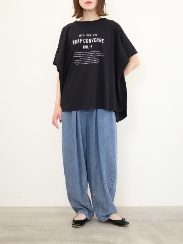 【ayane】ポンチョ型ロゴTシャツ