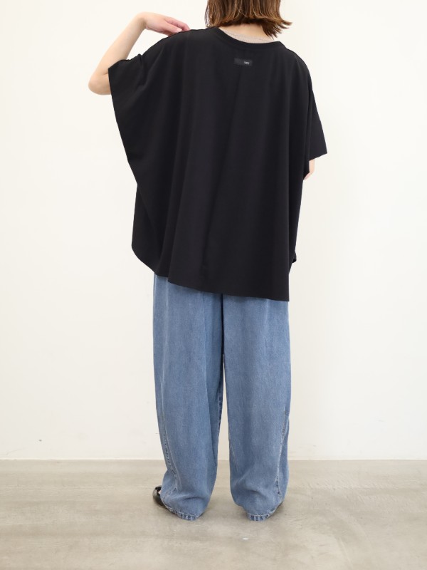 【ayane】ポンチョ型ロゴTシャツ