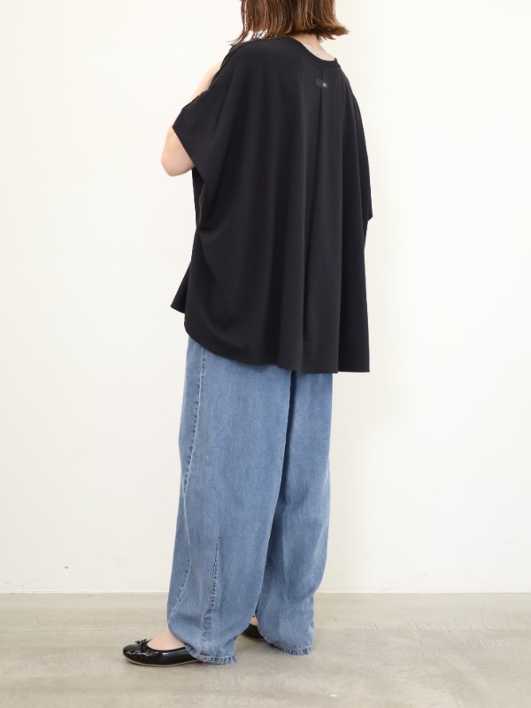 【ayane】ポンチョ型ロゴTシャツ
