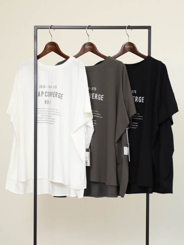 【ayane】ポンチョ型ロゴTシャツ