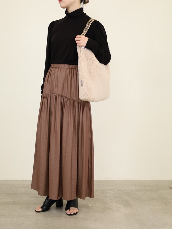 【VIOLA'dORO】チェーンハンドルボアバッグ