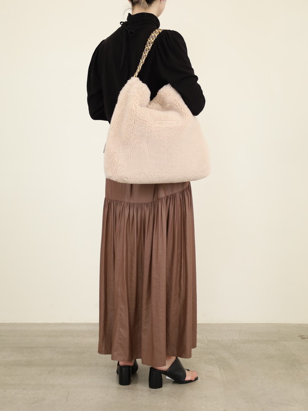 【VIOLA'dORO】チェーンハンドルボアバッグ