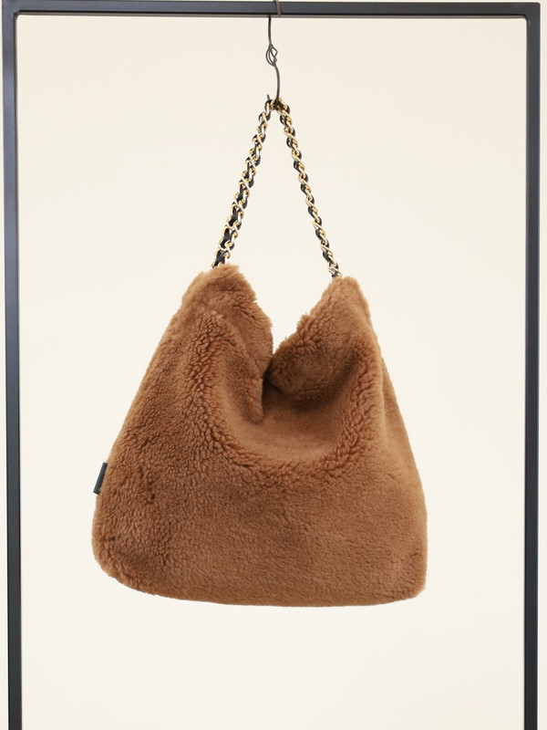 【VIOLA'dORO】チェーンハンドルボアバッグ