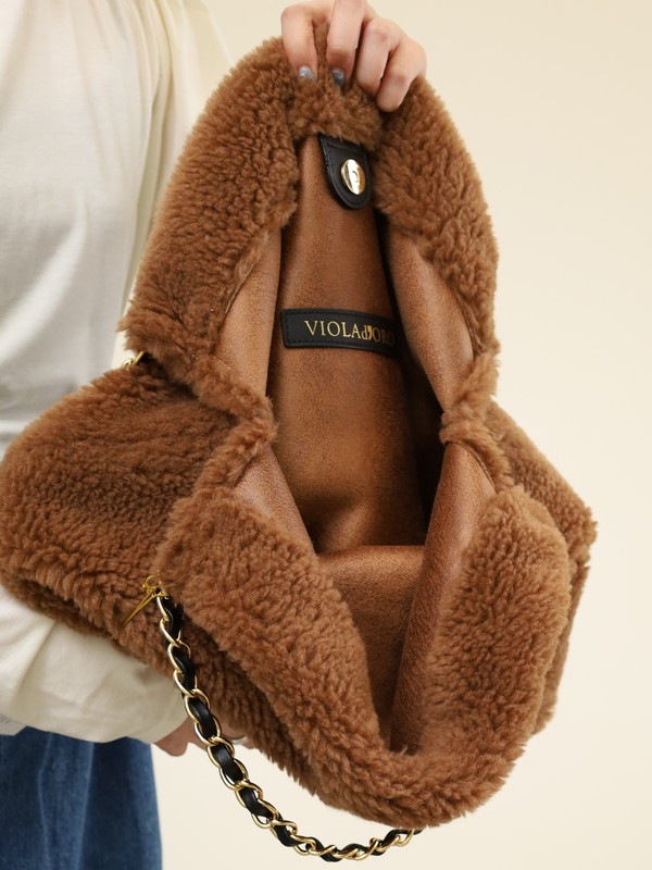 【VIOLA'dORO】チェーンハンドルボアバッグ