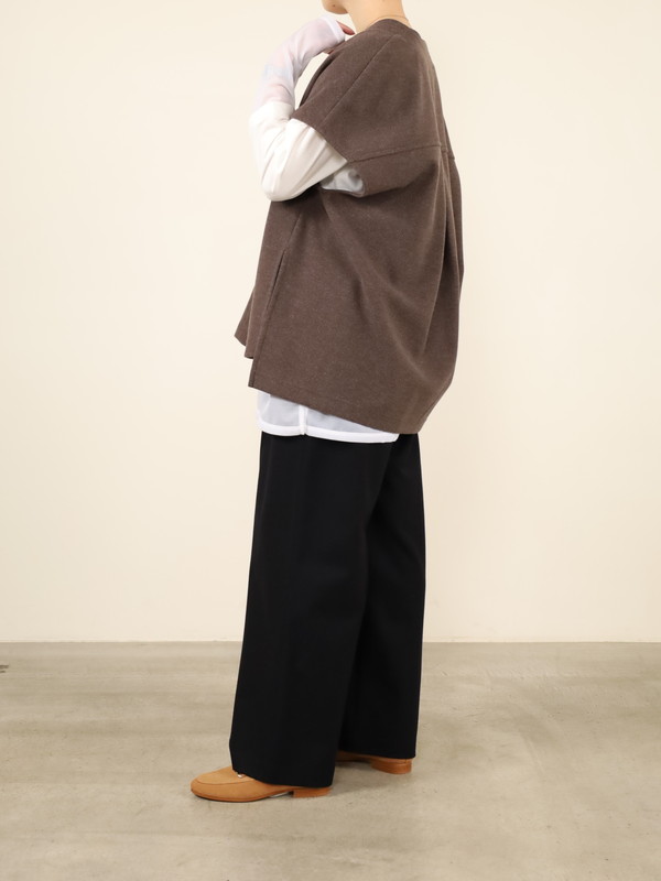 【trois】ニードルジャージージレ