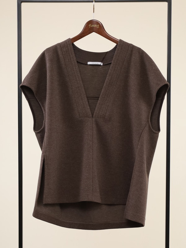 【trois】ニードルジャージージレ