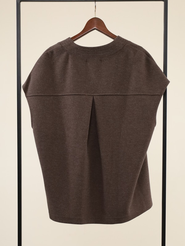 【trois】ニードルジャージージレ