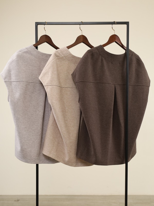 【trois】ニードルジャージージレ