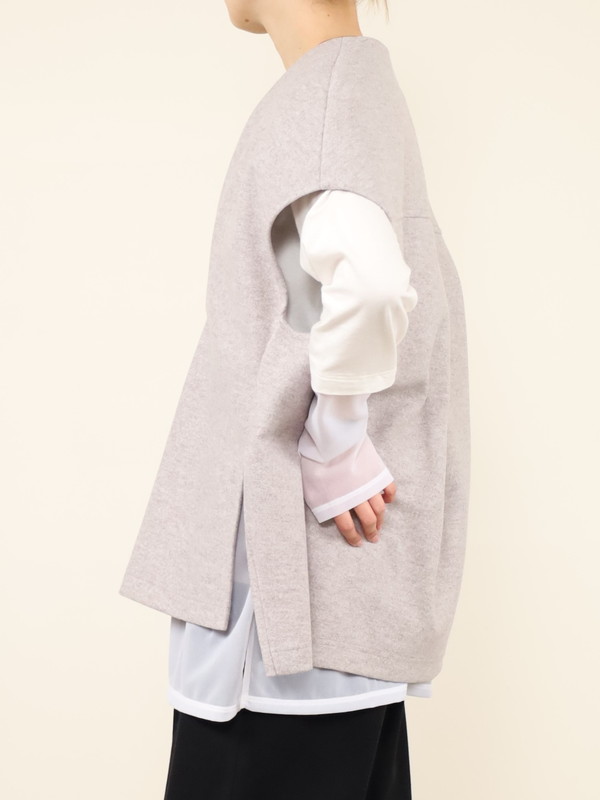 【trois】ニードルジャージージレ