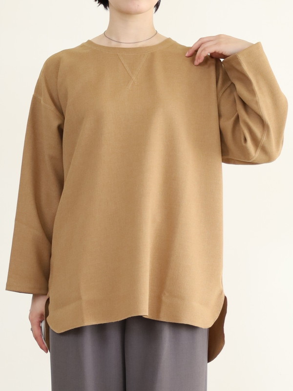 【LeMelange】ガゼット入りラウンドヘムトップス