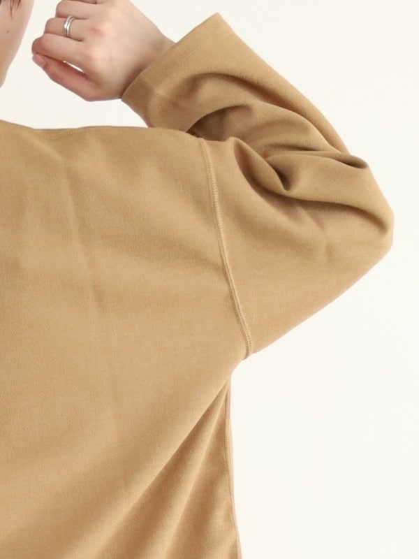 【LeMelange】ガゼット入りラウンドヘムトップス