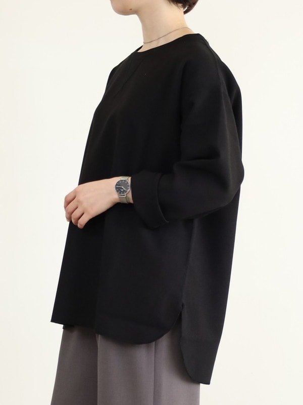 【LeMelange】ガゼット入りラウンドヘムトップス