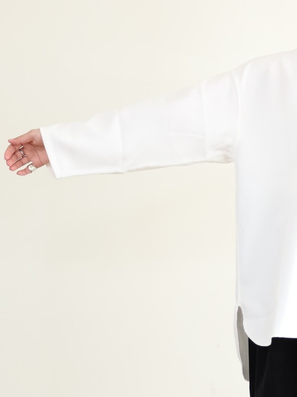 【LeMelange】ガゼット入りラウンドヘムトップス