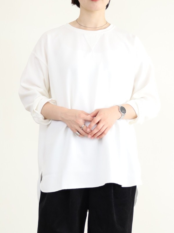 【LeMelange】ガゼット入りラウンドヘムトップス