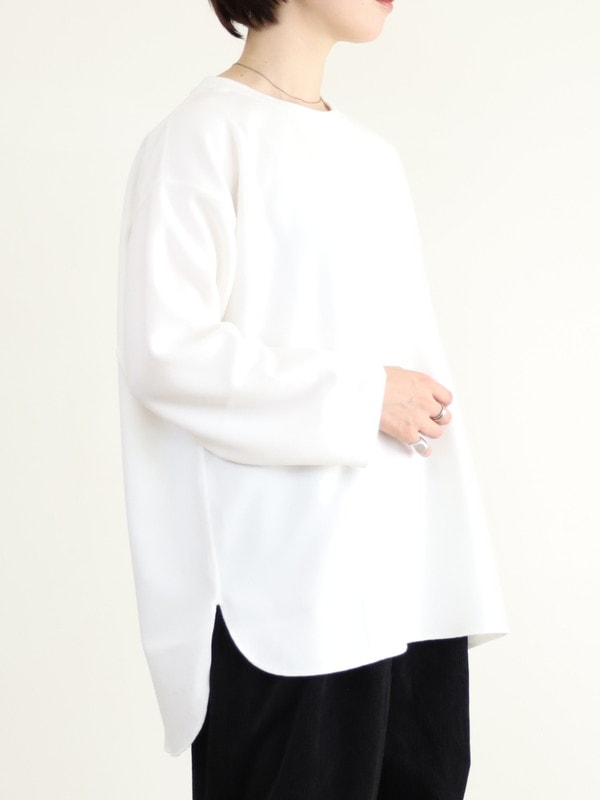 【LeMelange】ガゼット入りラウンドヘムトップス