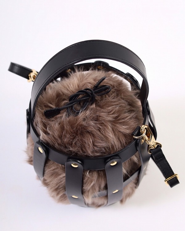 【VIOLA'dORO】エコファー×牛革バック