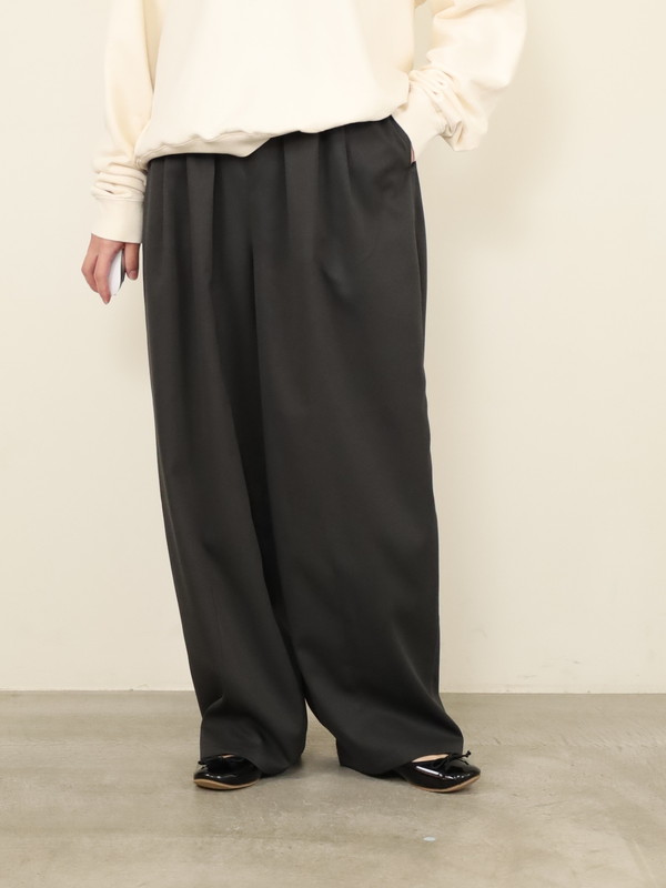 【CEaRET】タックカーブパンツ