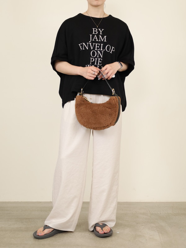 【VIOLA'dORO】エコムートン三日月ポシェット