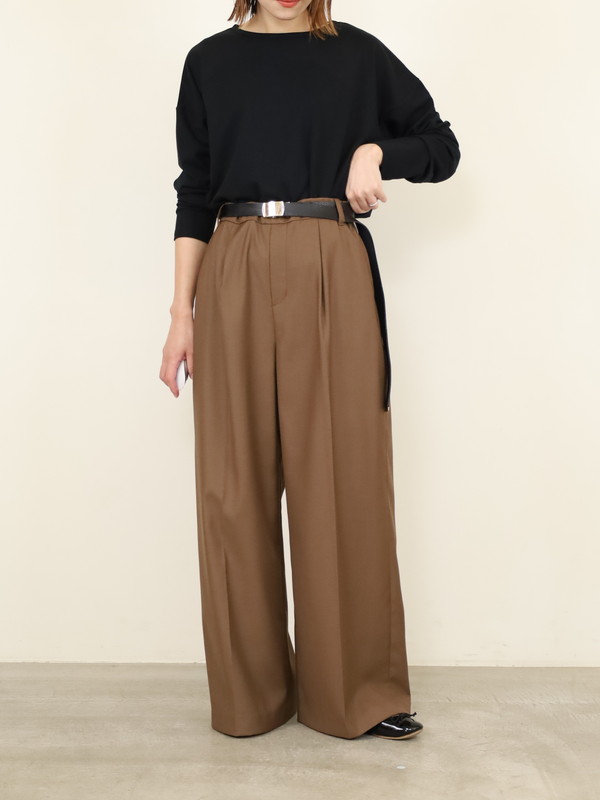 【CEaRET】タックストレートパンツ