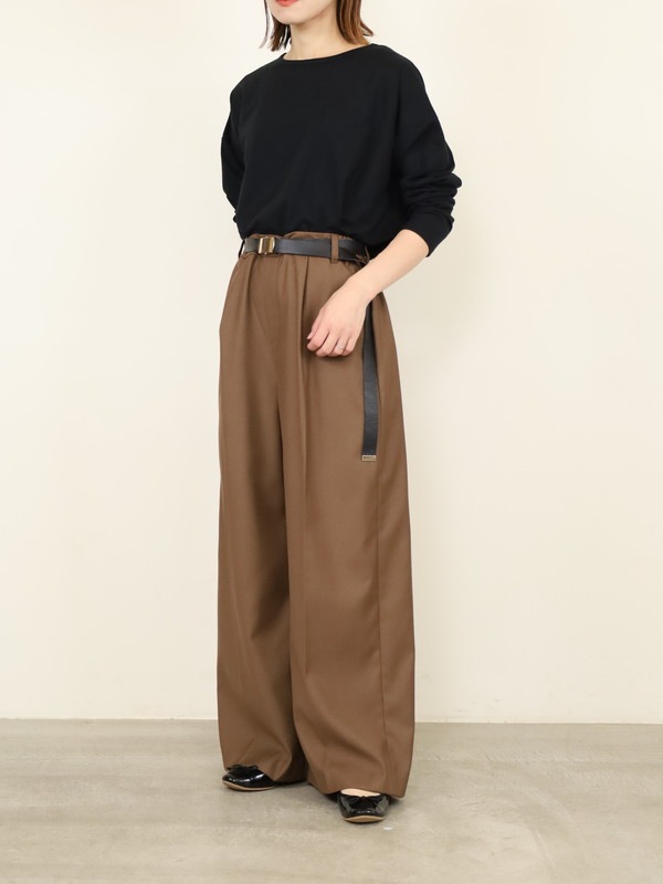 【CEaRET】タックストレートパンツ