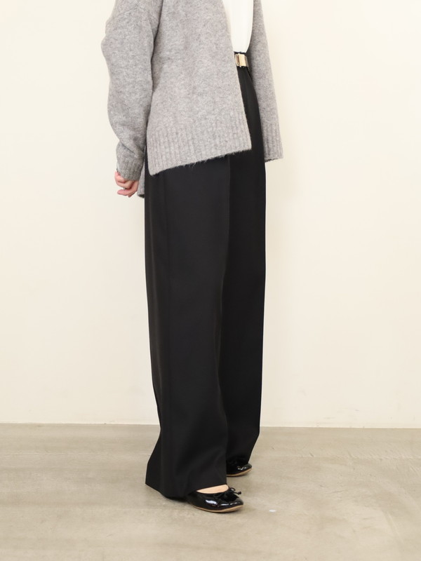 【CEaRET】タックストレートパンツ