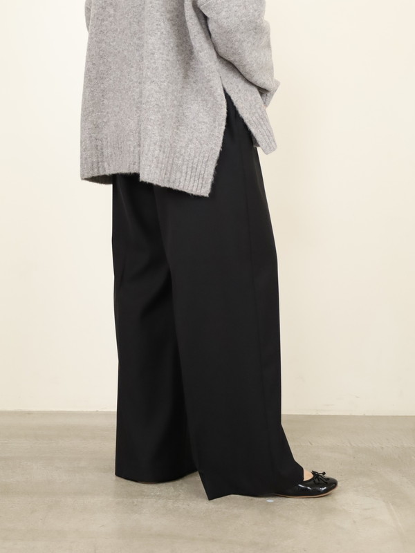 【CEaRET】タックストレートパンツ